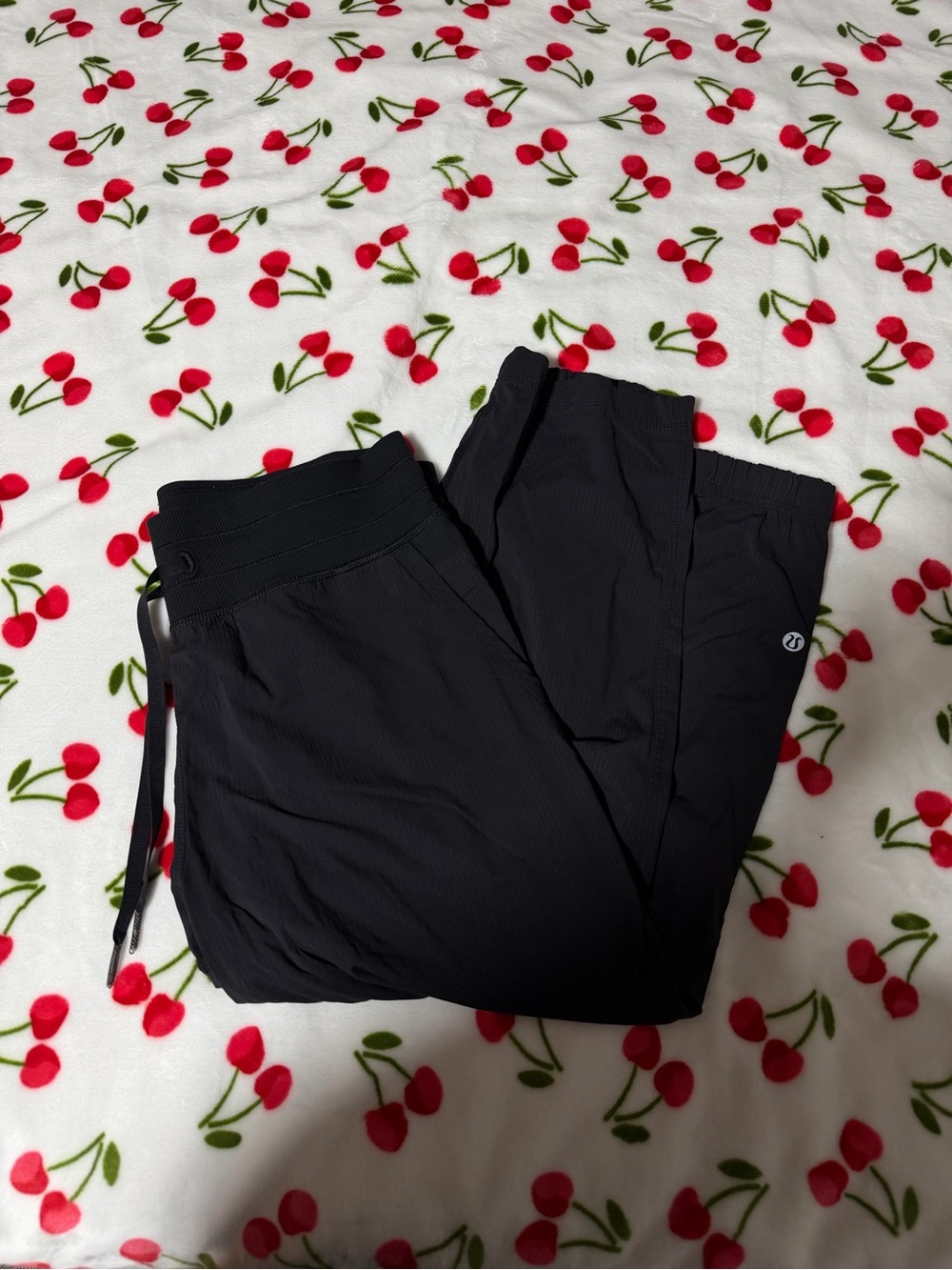 Lululemon Studio Crops 20”